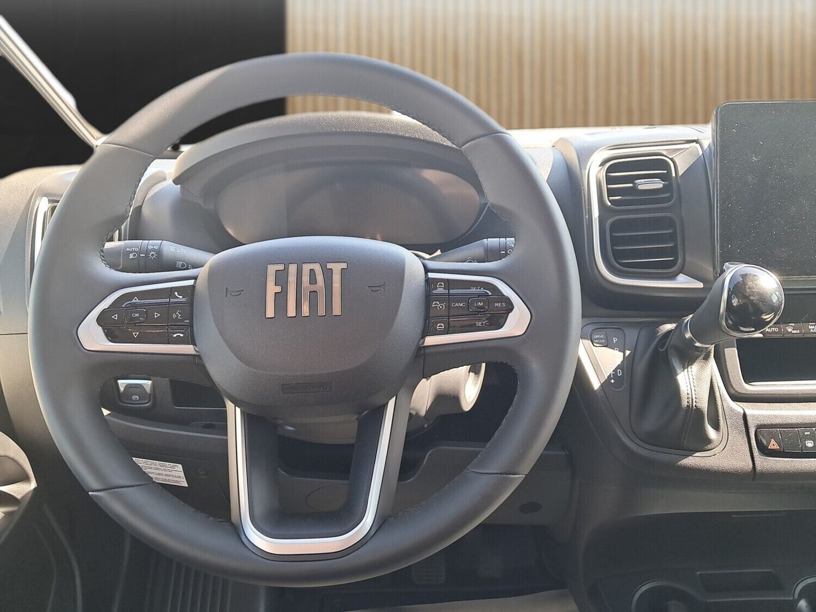 Fahrzeugabbildung Malibu Van diversity 640 LE K GT Klimaautomatik, Radio