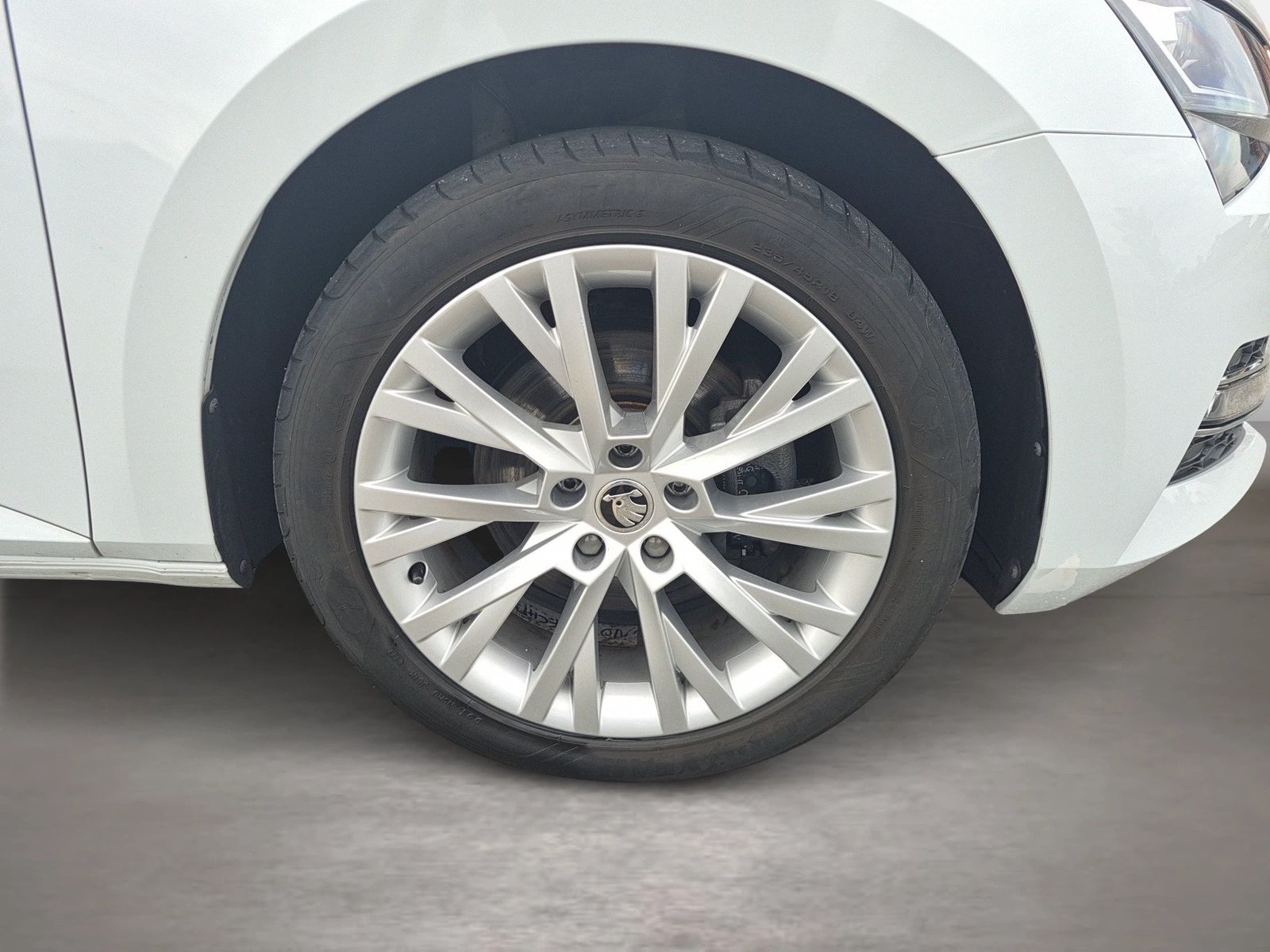 Skoda Superb - Bild 7