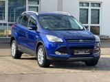 Ford Kuga Titanium Allrad Navi PDC Klima SHZ AHK - Ford Kuga: For