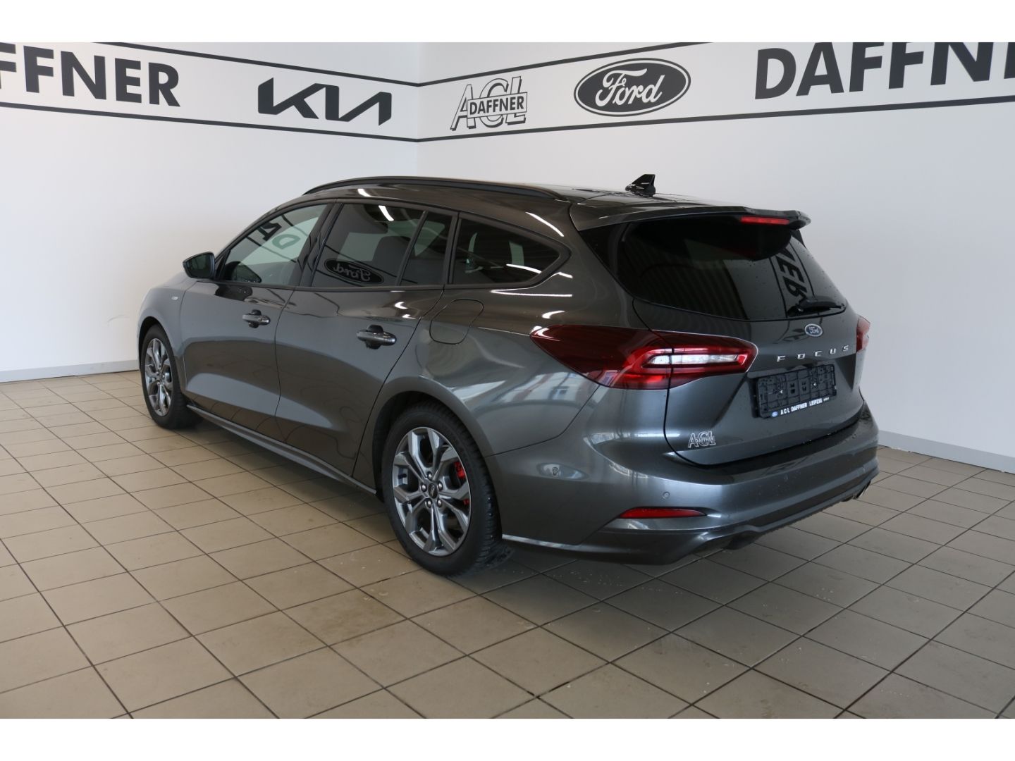 Fahrzeugabbildung Ford Focus Turnier ST-Line X 1.0 EcoBoost EU6d