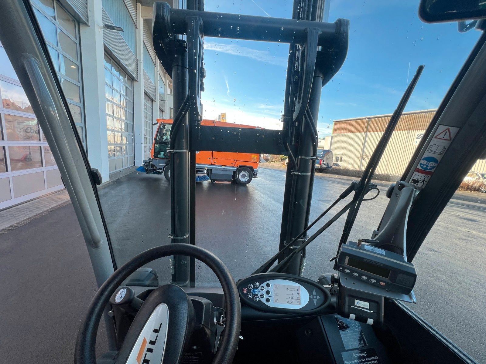 Fahrzeugabbildung Still RX70-30 / Triplex: 4.60m / nur 568h / SS / Waage