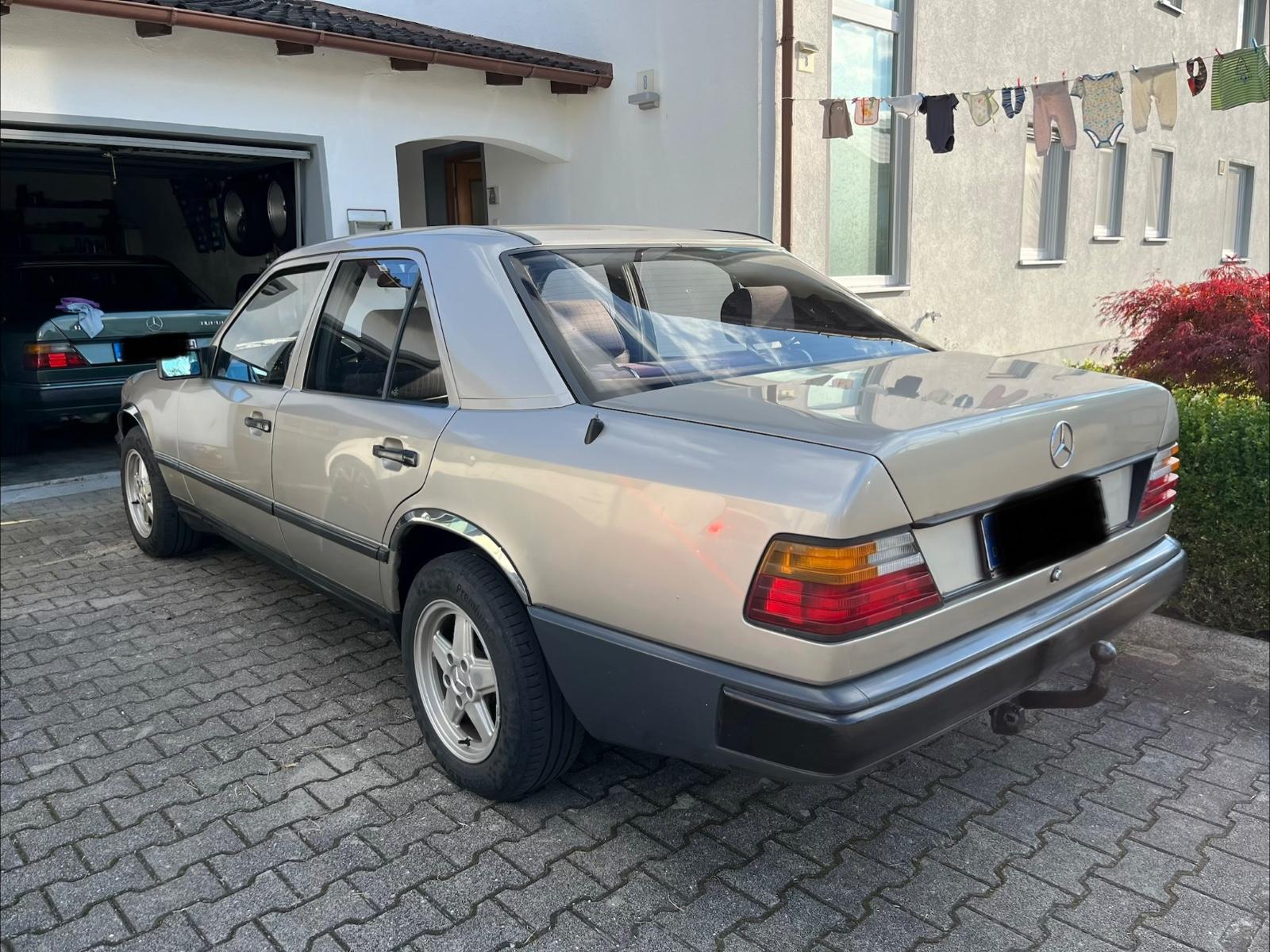 Mercedes-Benz 250