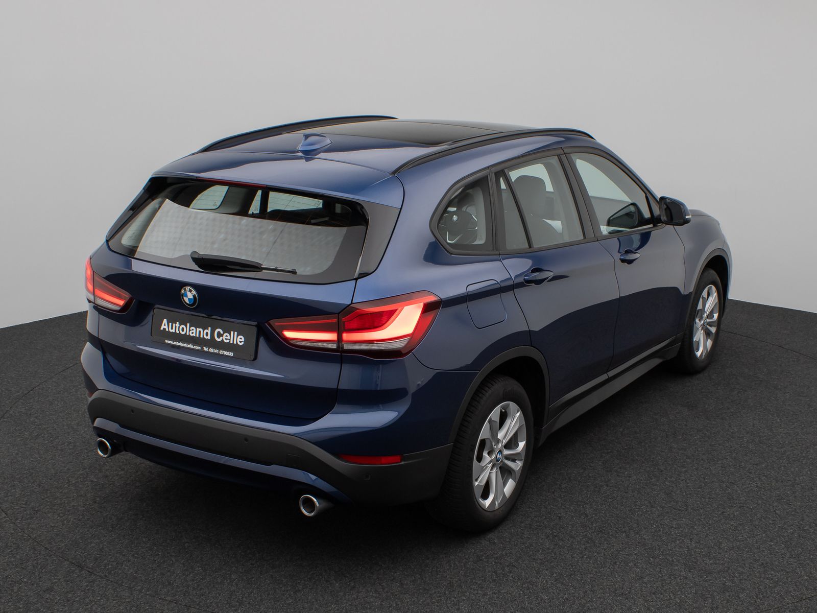 Fahrzeugabbildung BMW X1 xD20d ACC Kamera HUD DAB Memory Leder Panoram