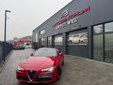 Alfa Romeo Giulia Super*LHZG*SHZG*8-FACH*PANO*PDC*TOP - Alfa Romeo Giulia aus 2021