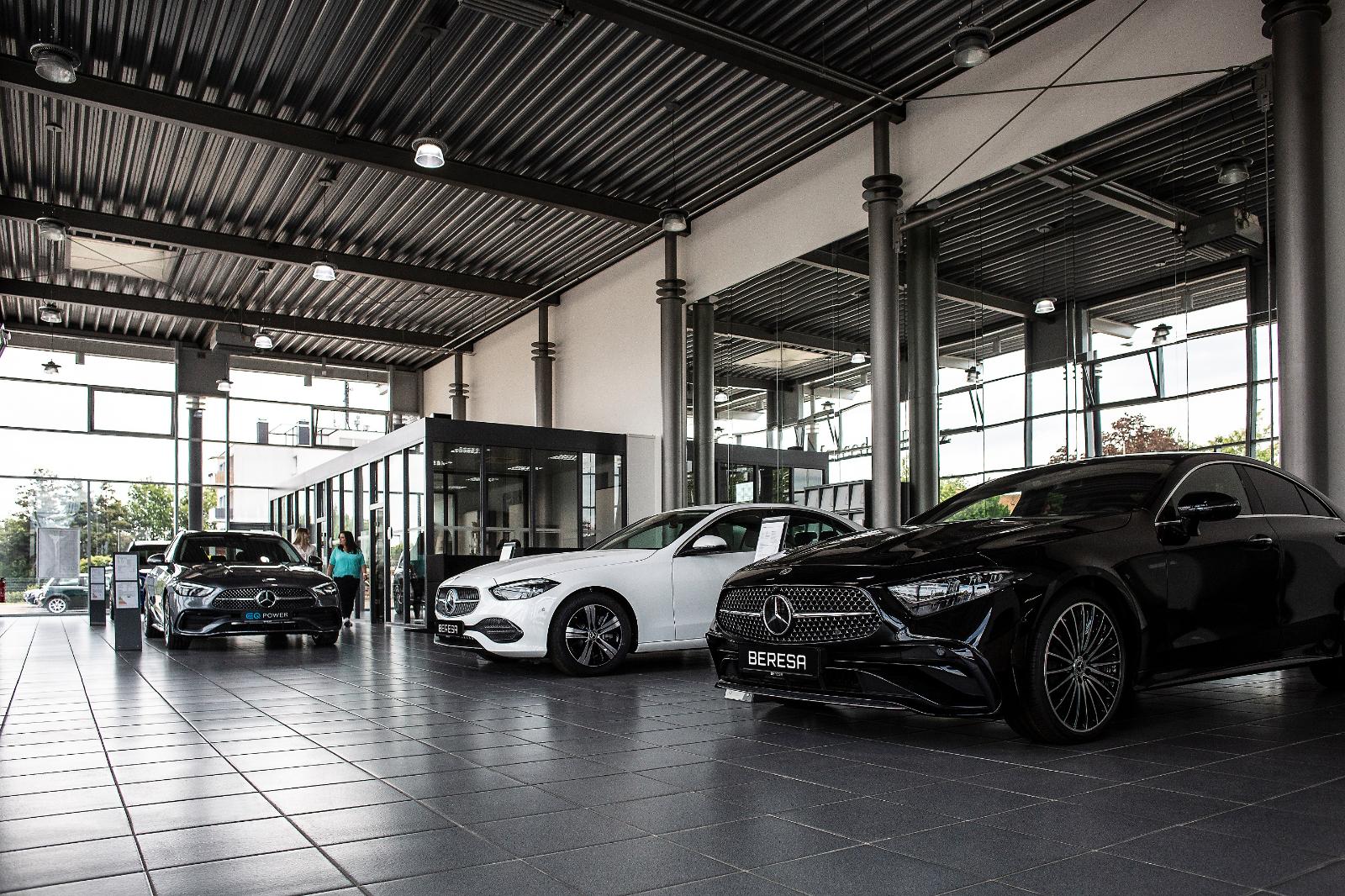 showroom-image-bottom