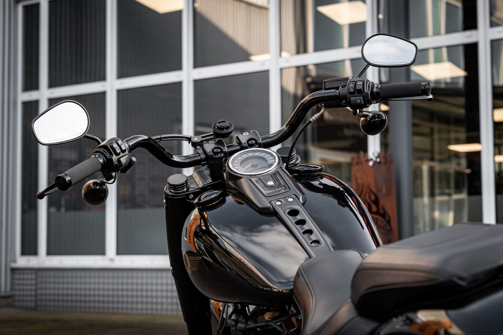 Fahrzeugabbildung Harley-Davidson Softail Fat Boy 30th Anniversary -Jekill & Hyde-