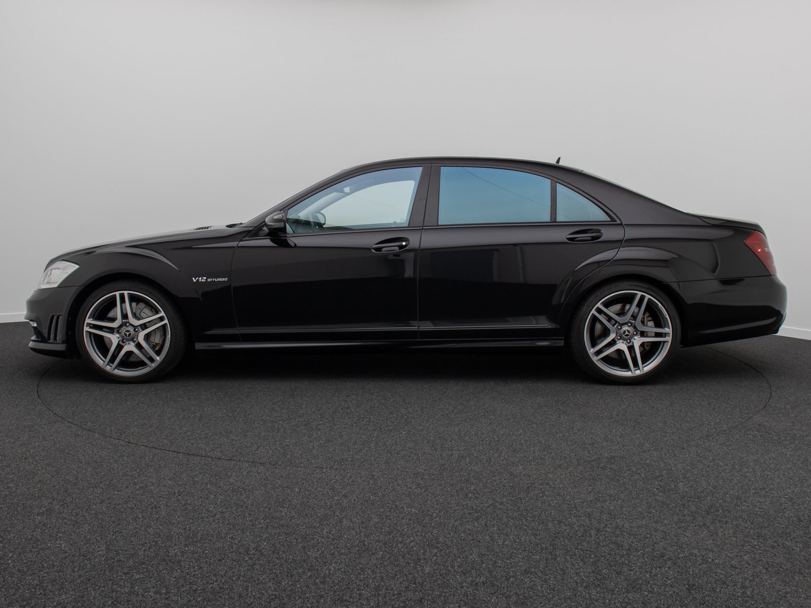 Fahrzeugabbildung Mercedes-Benz S 65 AMG Long Massage BiXenon Kamera GSD 20"Voll