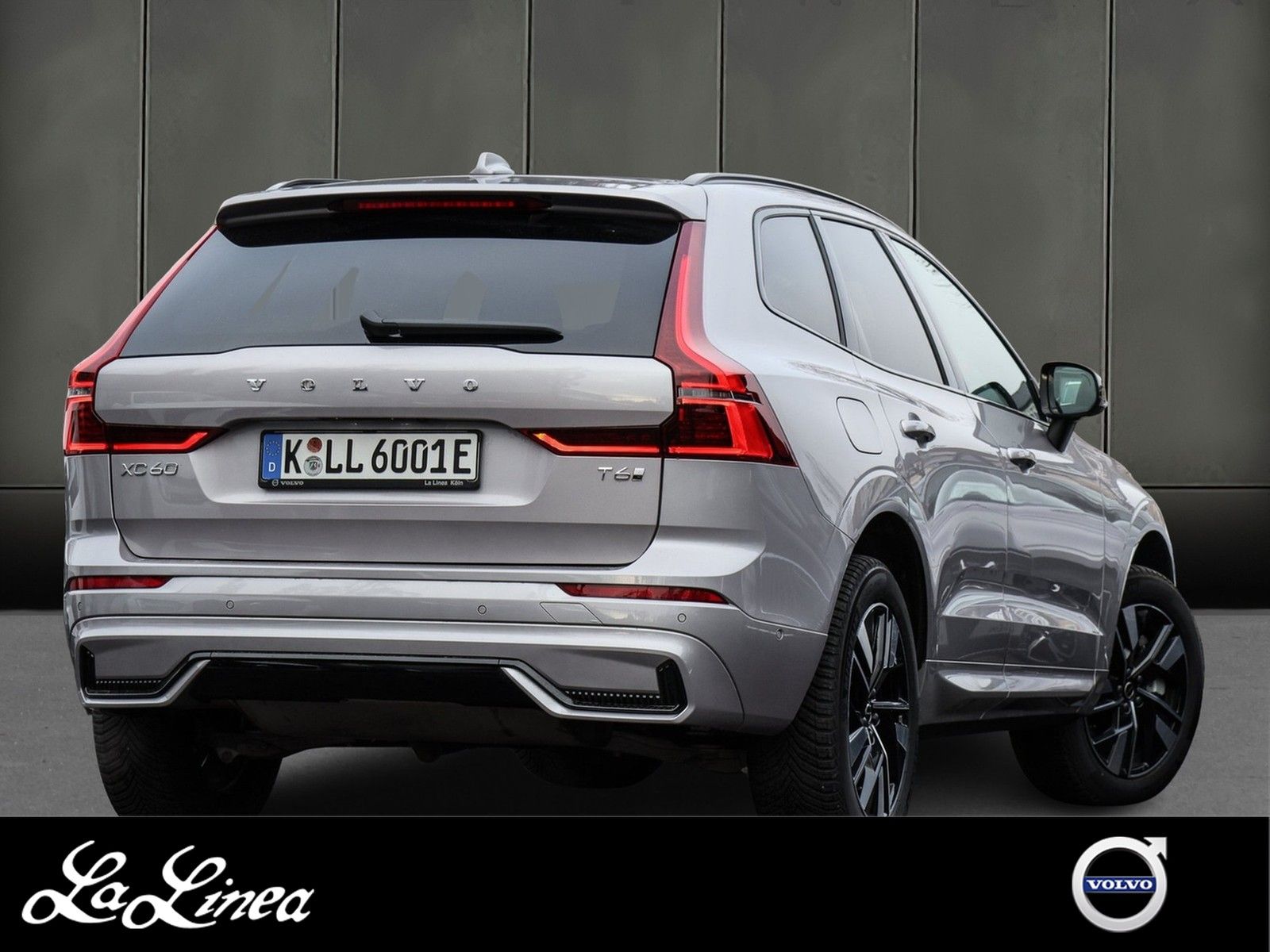 Volvo XC60 T6 Recharge AWD Plus Dark Reskin NP: 80.750 imagem 2