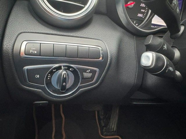 Fahrzeugabbildung Mercedes-Benz C 250  DESIGNO BlueTec / d 4Matic PANO LED LEDER