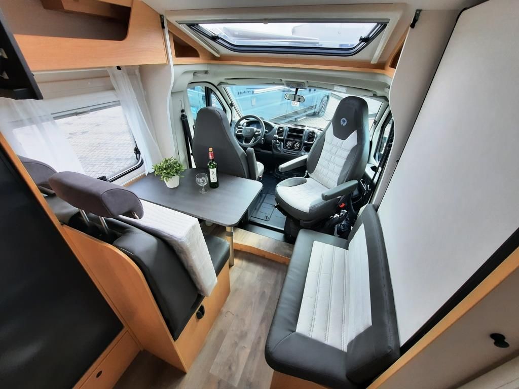 Fahrzeugabbildung Sunlight V 67S ADVENTURE EDITION Verfüg. /Sparen Sie 4.26