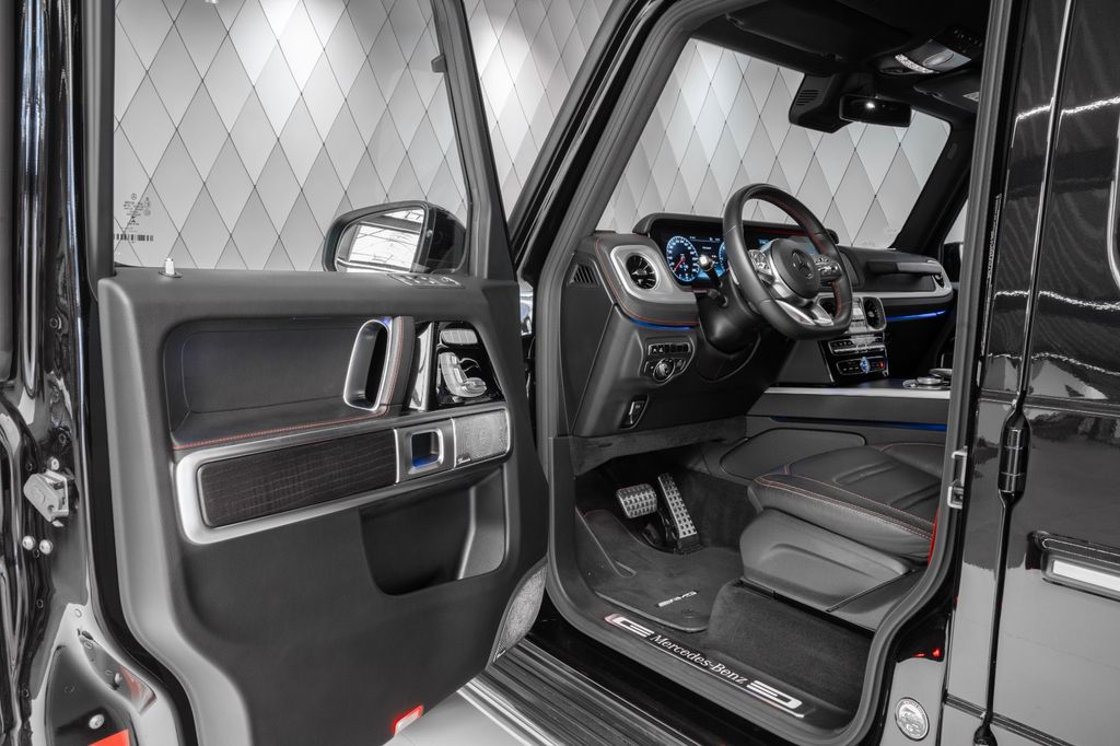 G 350 d BLACK/BLACK AMG LINE SUNROOF MASSAGE 20" - Bild 10