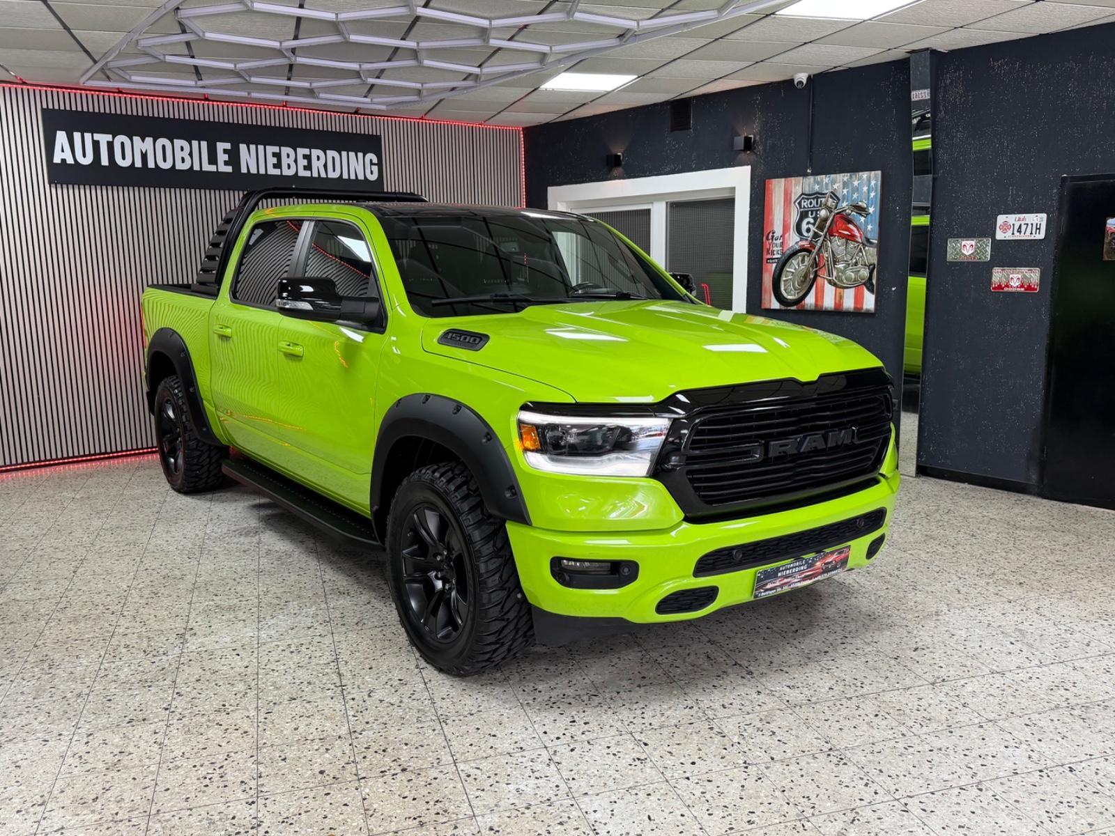 Dodge RAM 5.7 HEMI 4X4 / Night-Edt. / CrewCab / LPG /