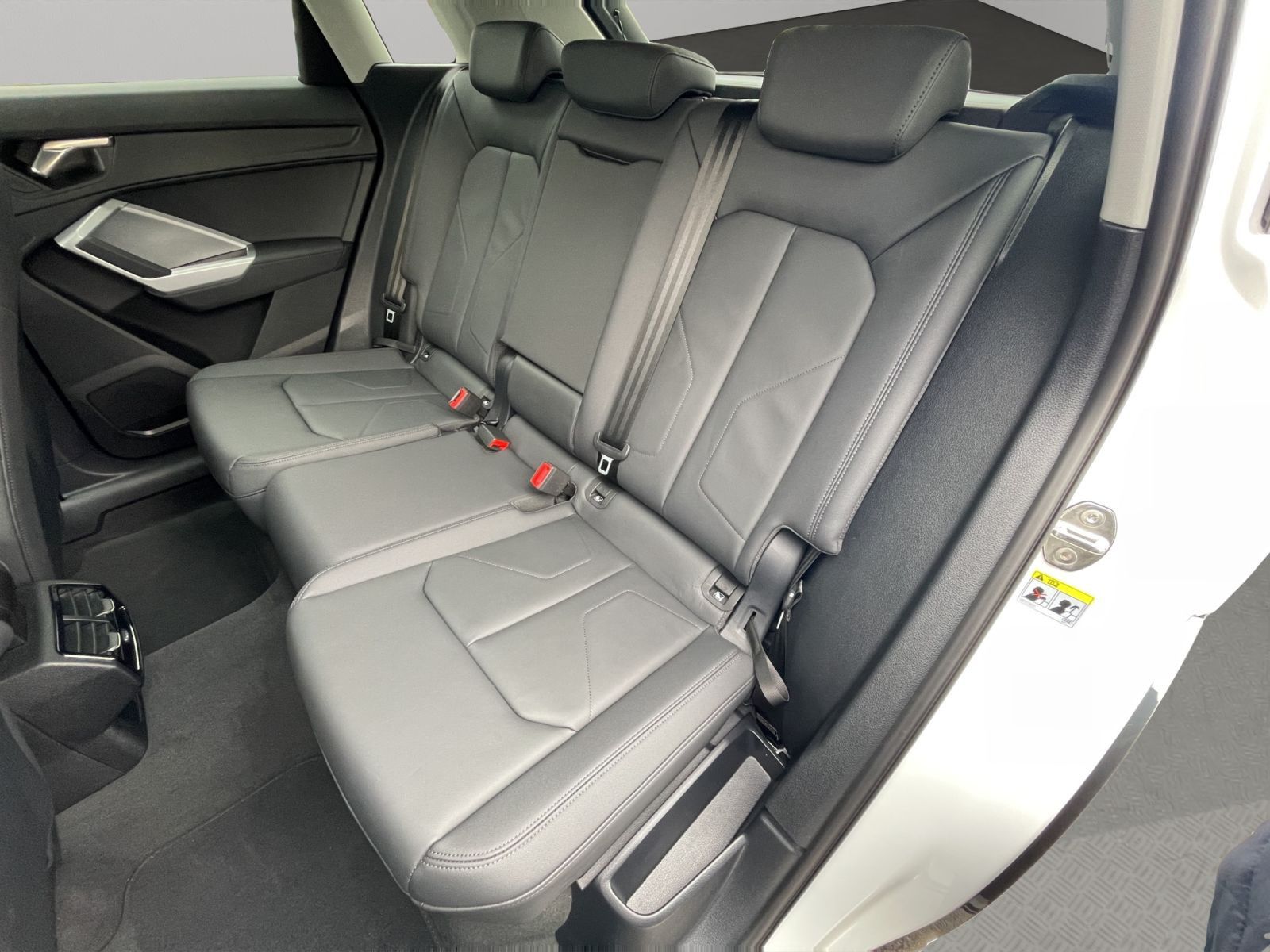 Audi Q3 35 TDI LED Leder Navi virtual Cockpit PDC DAB foto 17