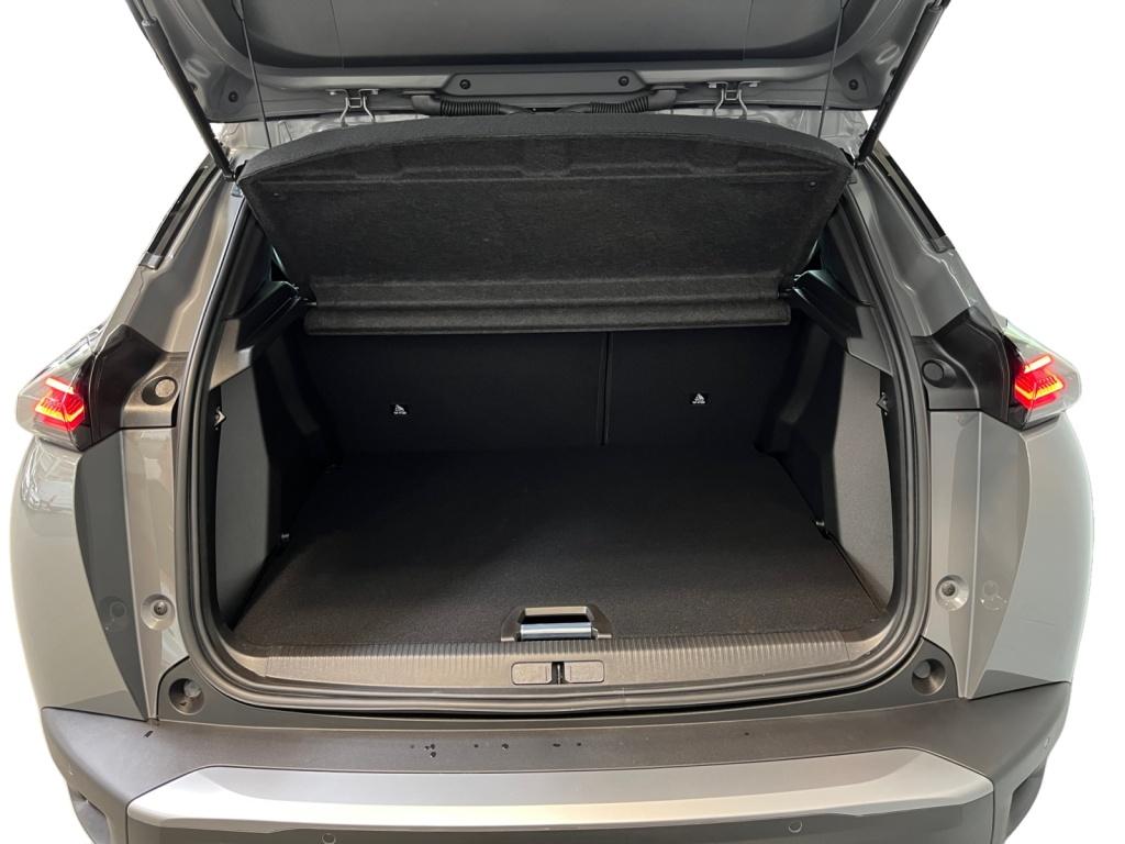 Peugeot 2008 Allure 1.2 PureTech Fahrassist+AHK+Cam+LED