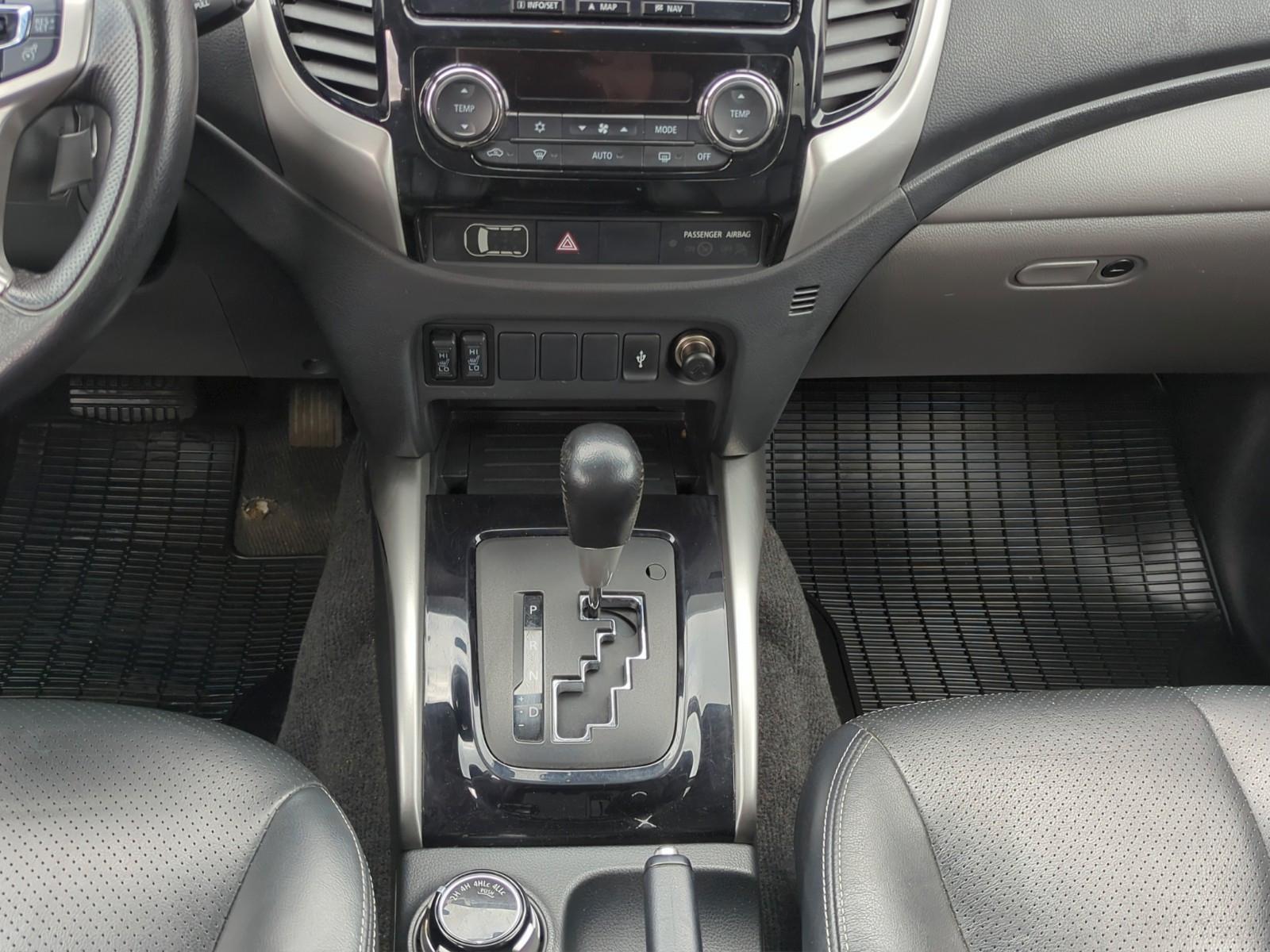 Mitsubishi L200 Top  4WD*HARDTOP*KAMERA*STANDHEIZUNG*