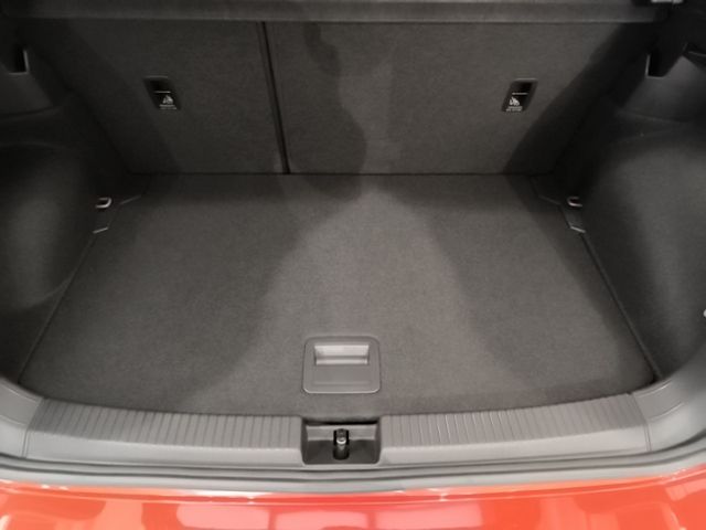 Fahrzeugabbildung Volkswagen T-Cross 1.0 TSI DSG R-Line LED IQ.LIGHT NAVI