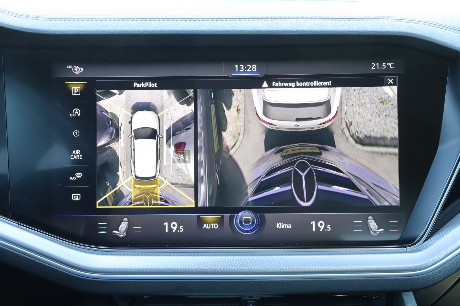 Fahrzeugabbildung Volkswagen Touareg * Standhzg./-lüftung * Memory * Matrix R