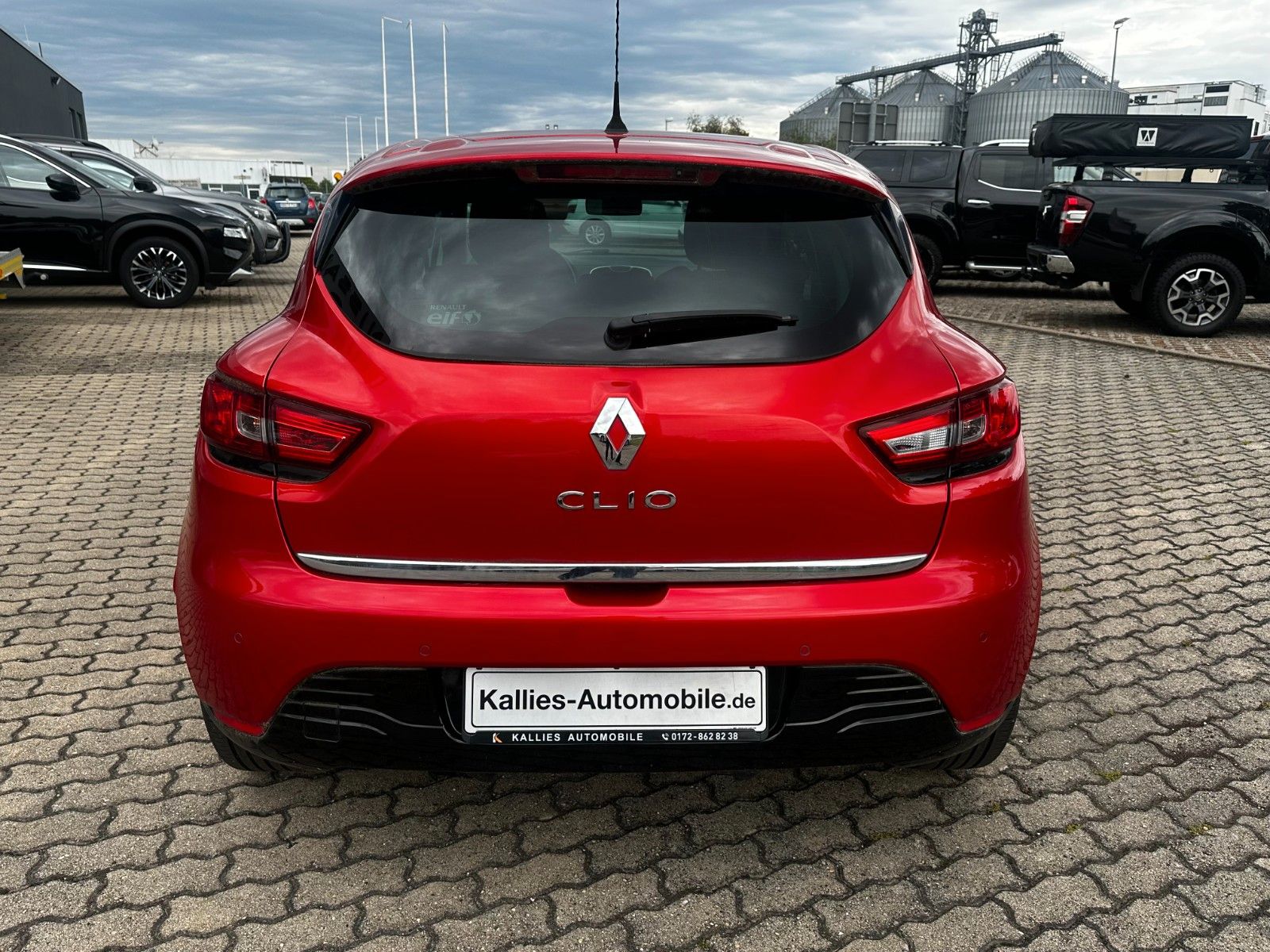Fahrzeugabbildung Renault Clio IV Limited Klimaaut/ DAB/ ALU / Nav / TOP