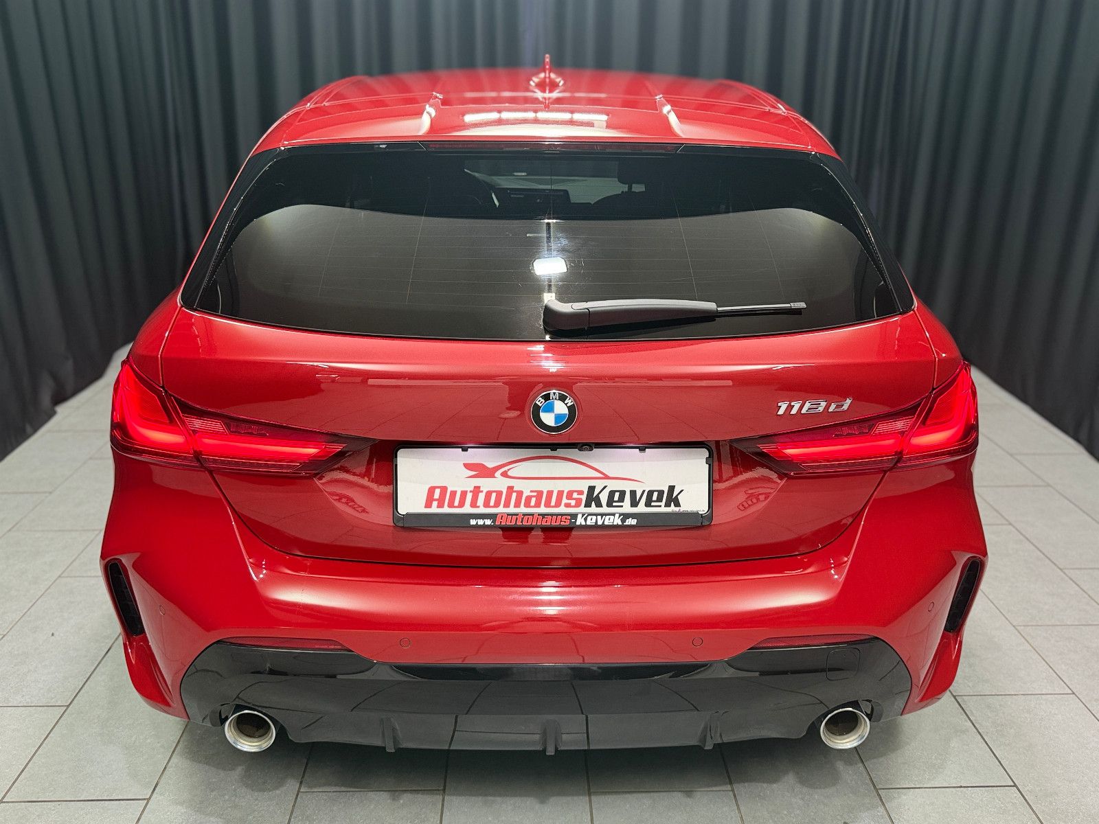 Fahrzeugabbildung BMW 118 d M Sport|HIFI|RF-CAM|DIG-TACHO|NAVI