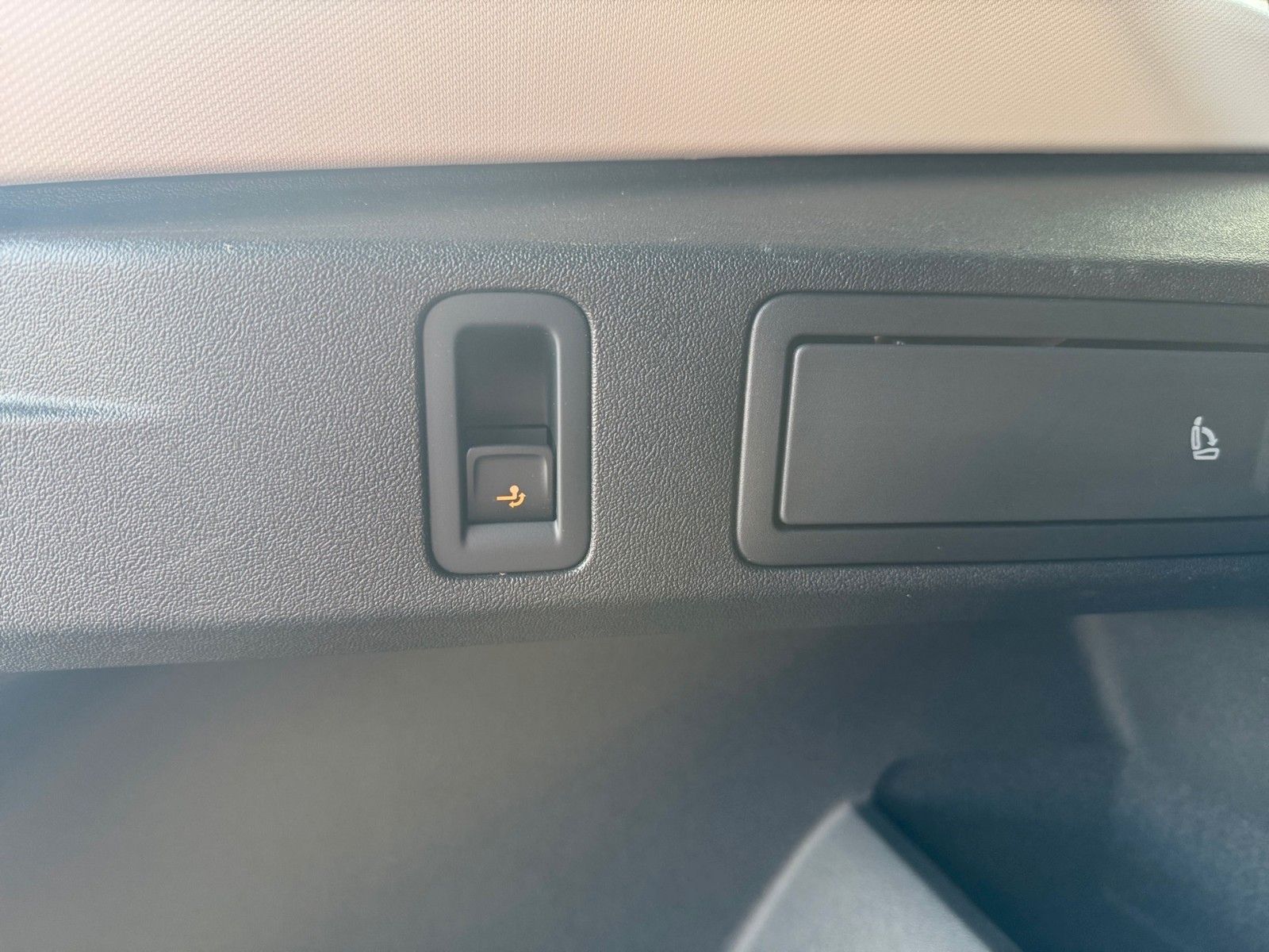 Fahrzeugabbildung Volkswagen Tiguan 1.5 eTSI Life