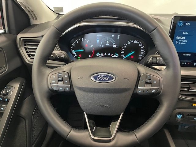 Fahrzeugabbildung Ford Focus Turnier Titanium 1.0 EcoBoost Mild-Hybrid