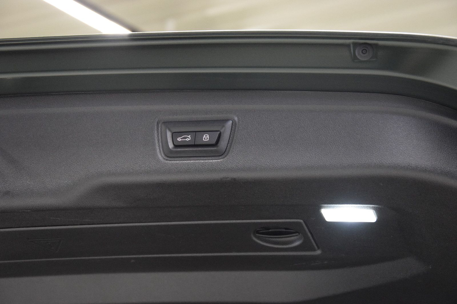 Fahrzeugabbildung BMW M3 Touring xDrive Competition Akrapovic Anlage