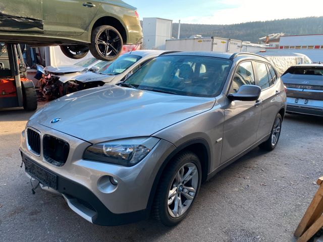 BMW X1 Baureihe X1 18i Automatik Unfall sDrive 18 i