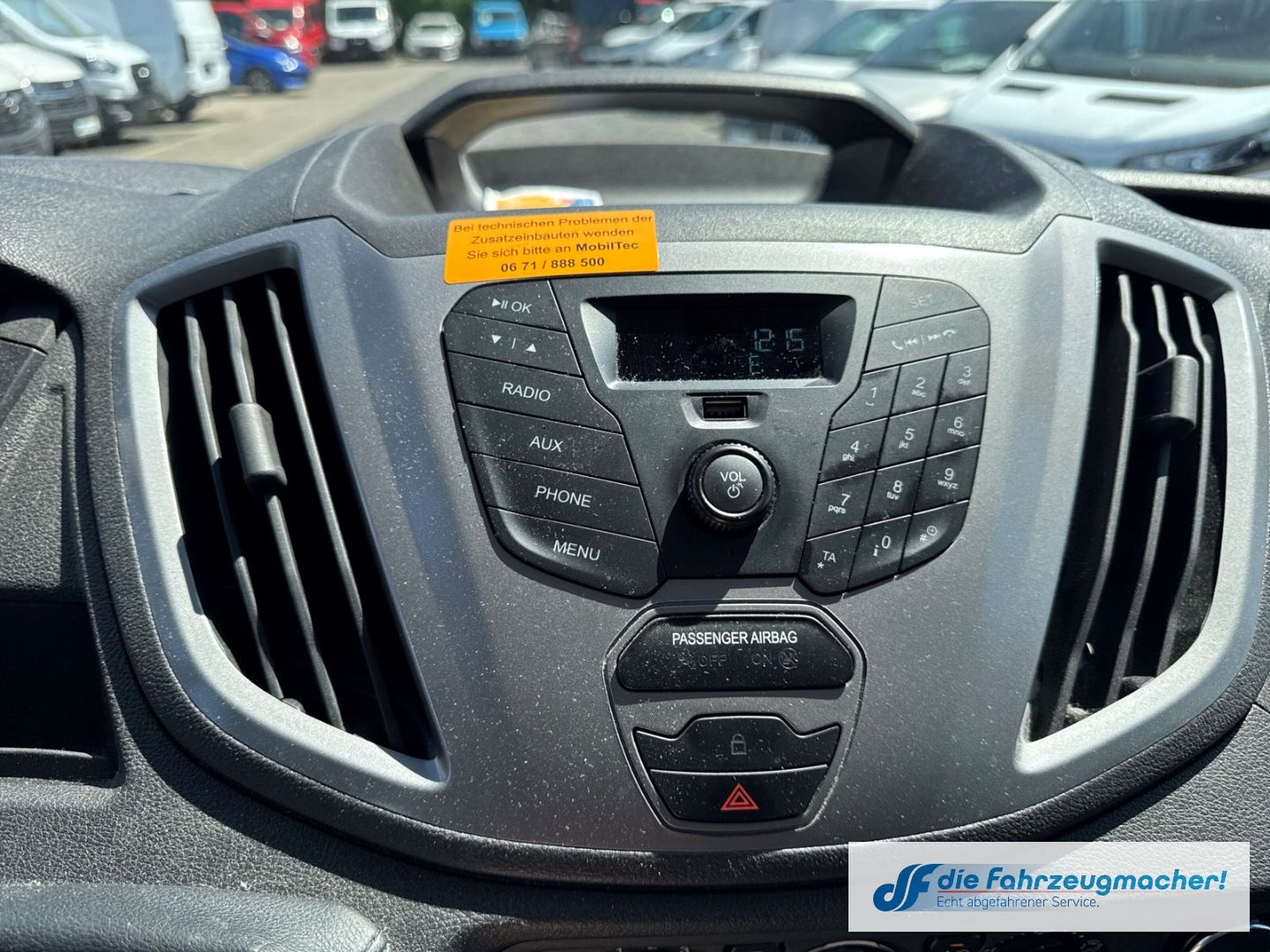 Fahrzeugabbildung Ford Transit Kombi 350 L3 Trend 2.2 TDCi DPF *1777 *K