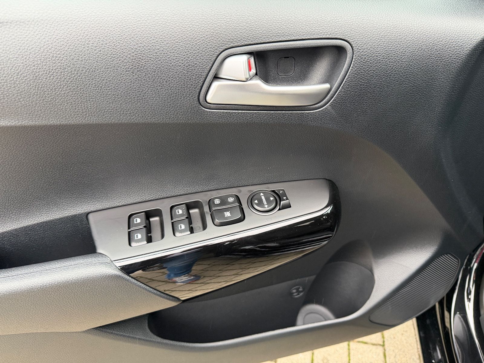 Fahrzeugabbildung Kia PICANTO PE2 1.0 GDI MT VISION