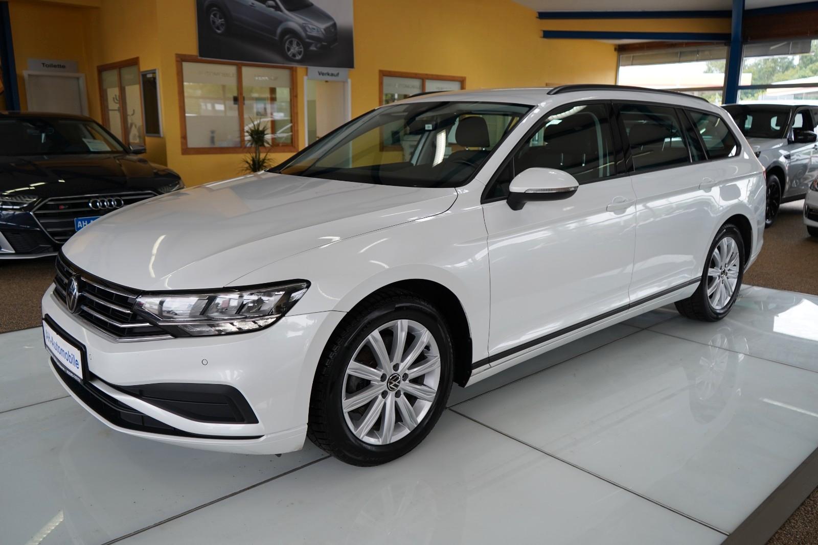 Volkswagen Passat Variant Basis AUTOMATIK / NAVI / R-KAMERA