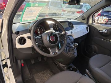 Fahrzeugabbildung Fiat 500 Dolcevita Navi DAB+ Tempomat Klimaaut. uvm.