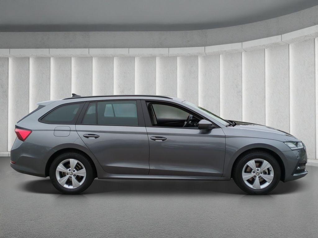 Skoda Octavia — fotografia 2