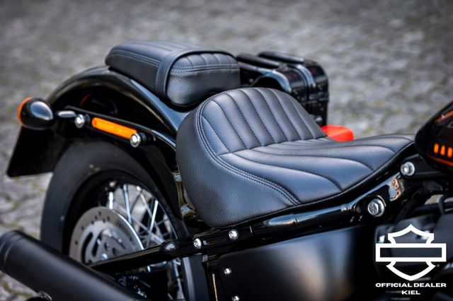 Fahrzeugabbildung Harley-Davidson STREET BOB 114 FXBBS SOFTAIL JEKILL&HYDE SPEICHE