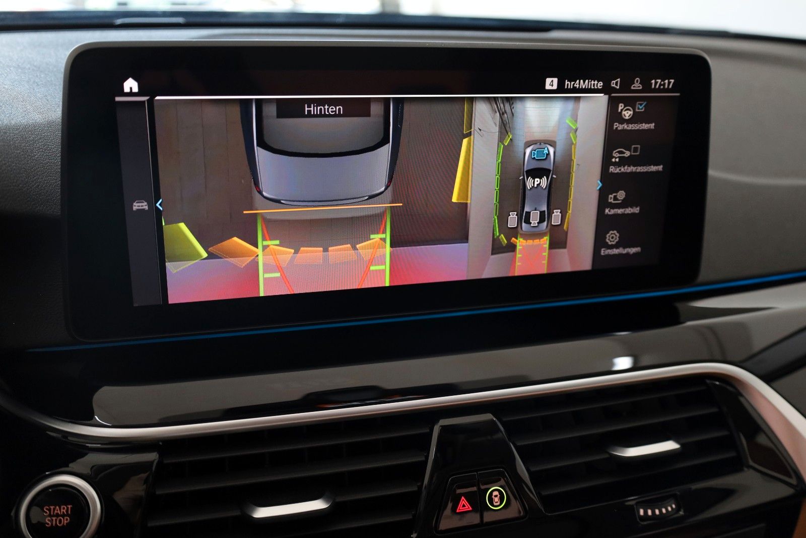 Fahrzeugabbildung BMW 530e xDrive Leder,Navi,LED,HUD,SD,Apple CarPlay,