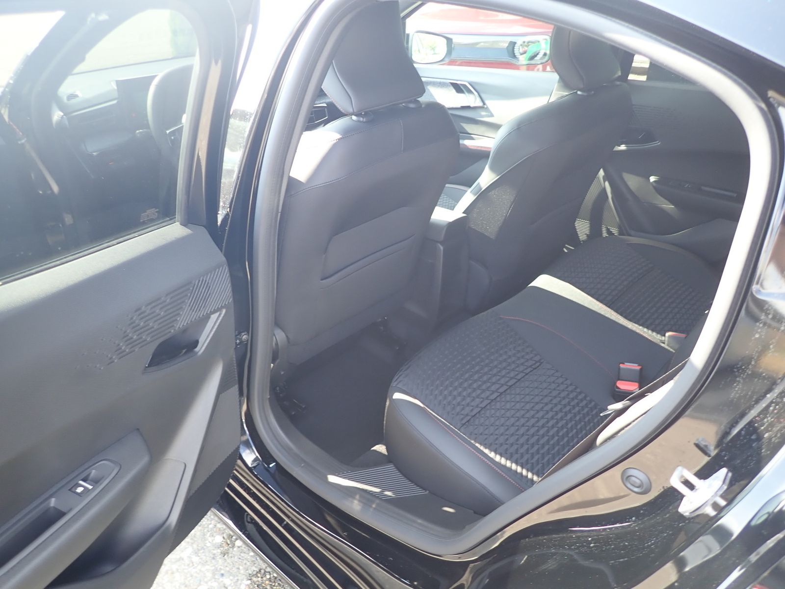 Fahrzeugabbildung Renault Clio Techno Full Hybrid E-Tech 160