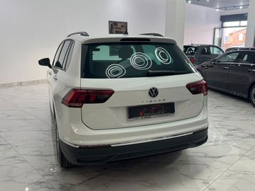Volkswagen Tiguan - 4