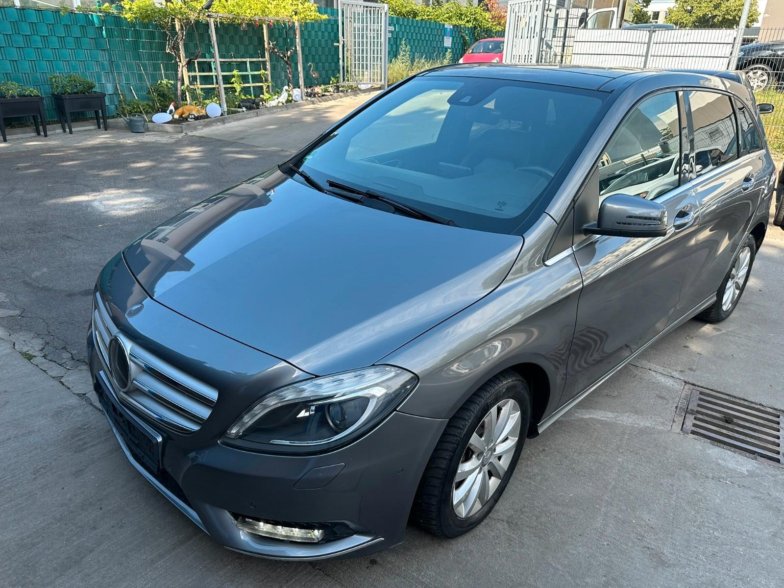 Mercedes-Benz B 200 CDI*Aut*Klima*Leder*PDC*Motorschaden*