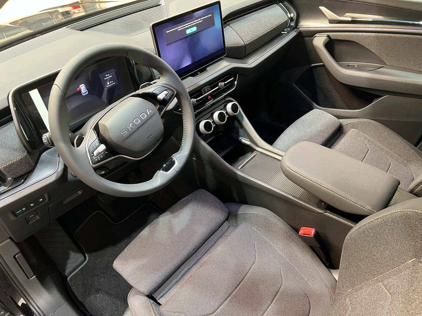 Fahrzeugabbildung SKODA Kodiaq 1.5 TSI iV DSG Selection 5-Si. AHK
