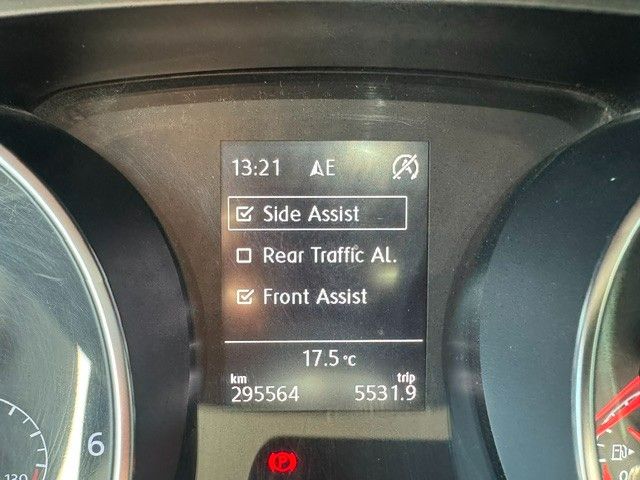 Fahrzeugabbildung Volkswagen Touran Comfortline BMT LED 7 Sitze NAVI