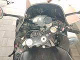 Yamaha YZF-R1 - YAMAHA 2005 YZF R1