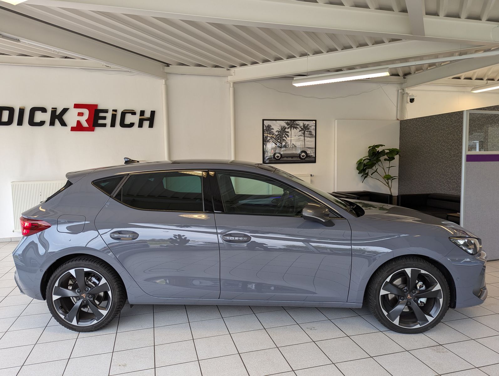 CUPRA Leon 1.5 eTSI Sennh. Matrix Pano Edge/Dynamic - Image 8