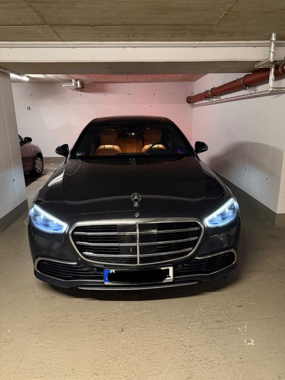 Image of Mercedes-Benz S 400