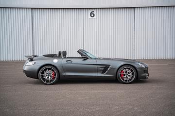 صورة 7 لـ 2014 Mercedes-BENZ SLS AMG