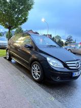 Mercedes-Benz Mercedes Benz B200 TÜV NEU - Mercedes-Benz B 200 in Aachen