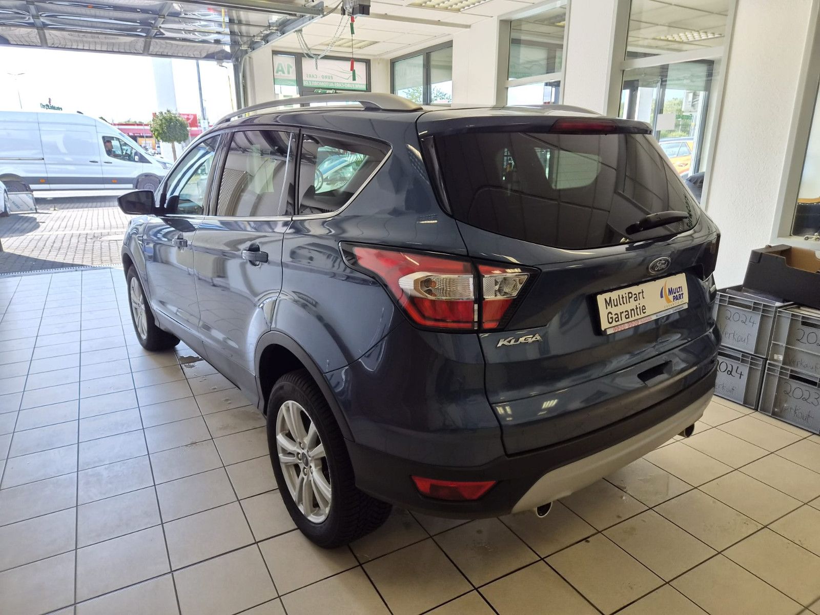 Fahrzeugabbildung Ford Kuga Cool & Connect / NAVI /