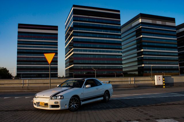 Nissan Skyline R34 GTT coupe