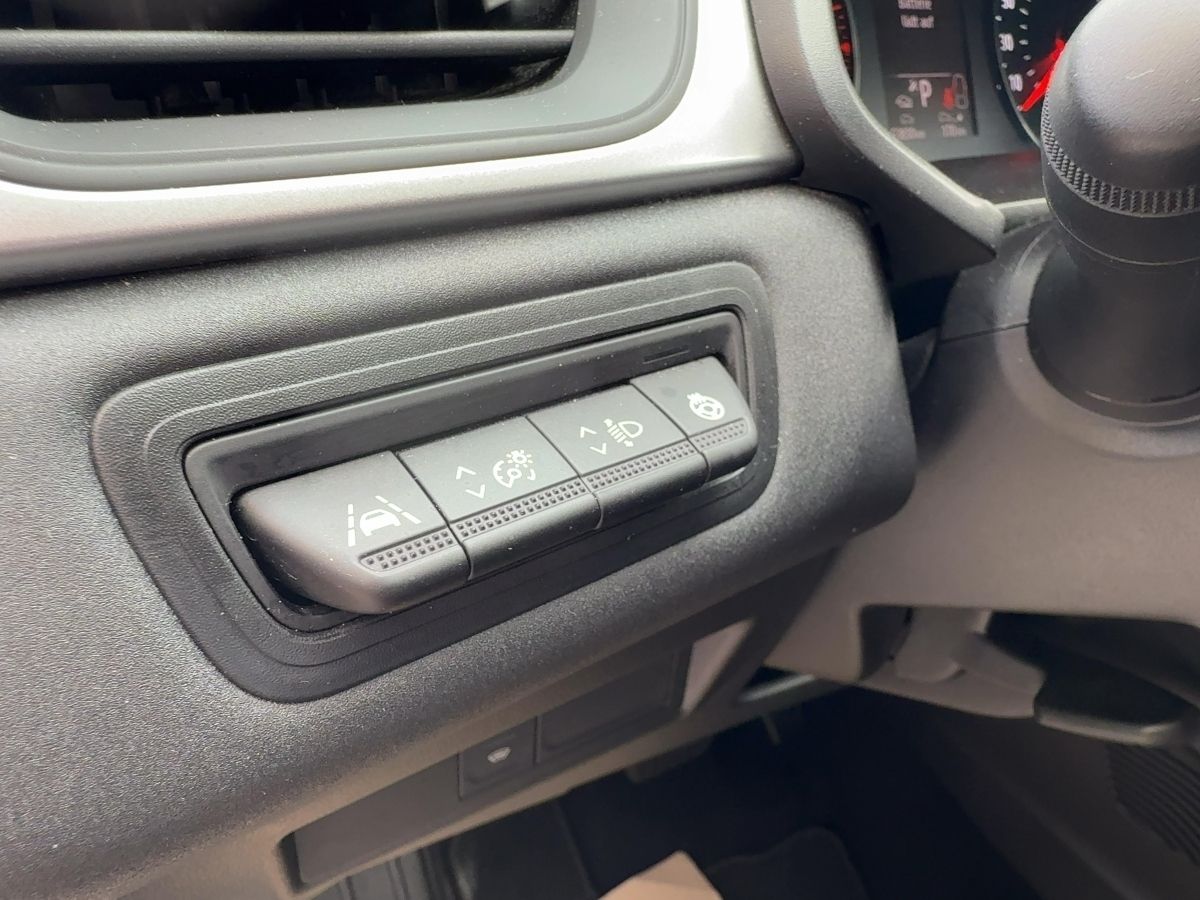 Fahrzeugabbildung Renault Captur ZEN TCe 140 EDC EPH SZH KAMERA