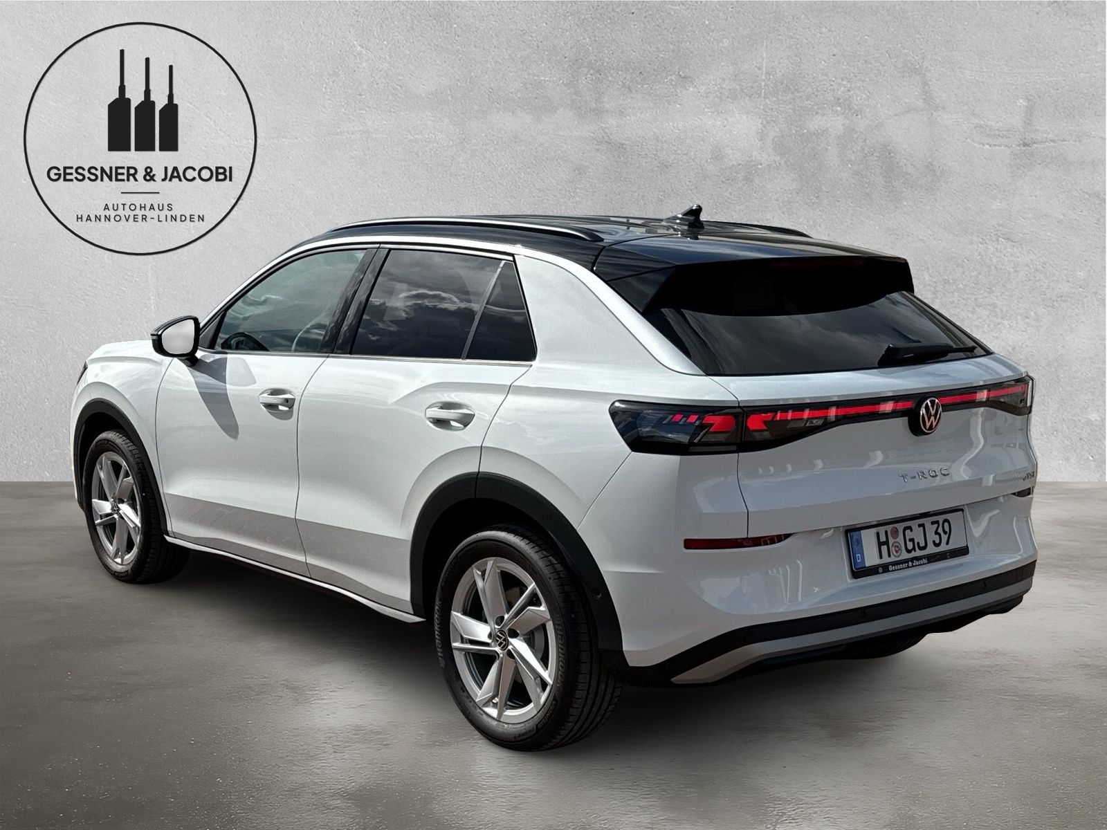 Fahrzeugabbildung Volkswagen T-Roc 1.5 eTSI Life Keyless ACC Kamera SHZ