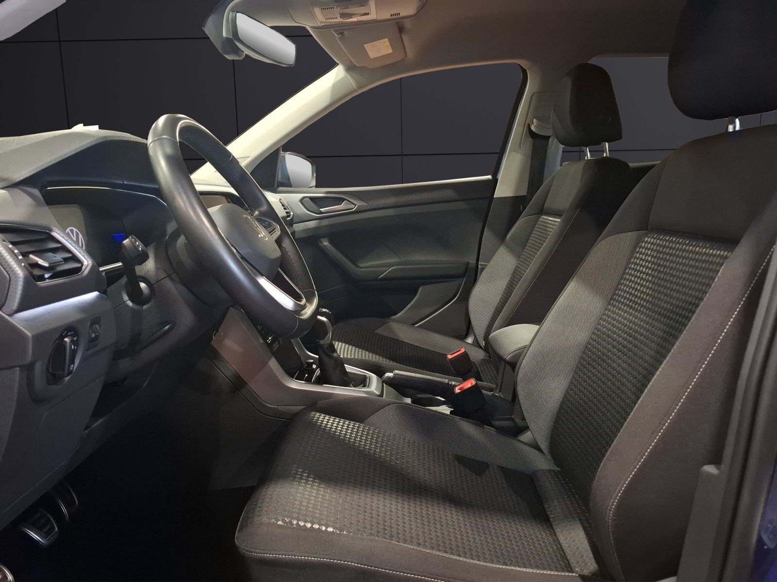 Fahrzeugabbildung Volkswagen T-Cross TSI Active Navi AID ACC PDC SH LM