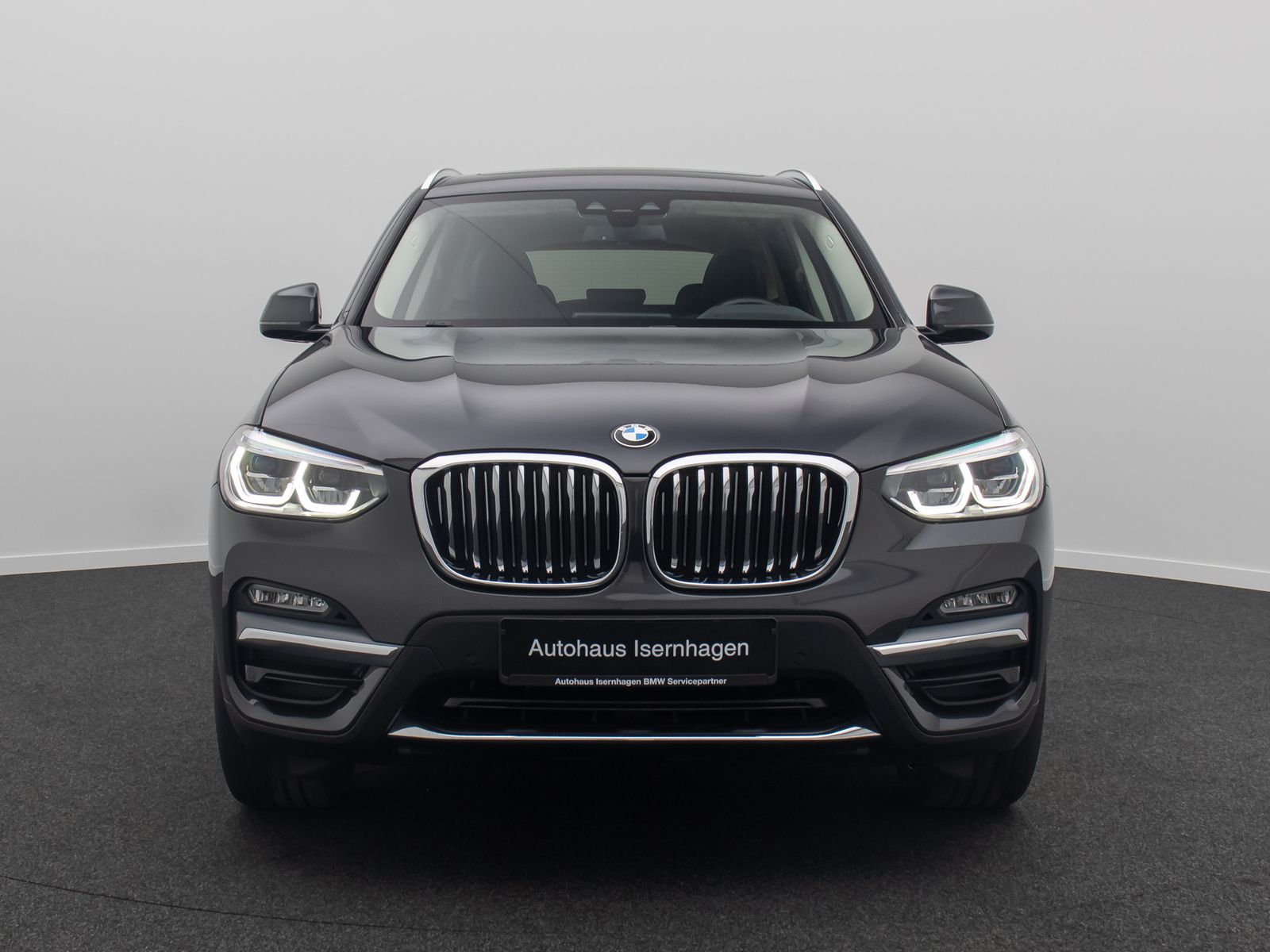 Fahrzeugabbildung BMW X3 xD30i Luxury Line AHK Panorama HUD DAB 21Zoll